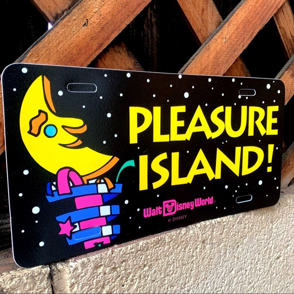 Disney’s Pleasure Island License Plate Decal (original) - Picture 2 of 15